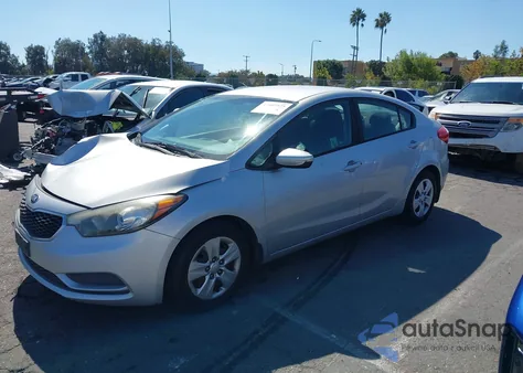 2016 Kia Forte Lx z USA, uszkodzony, nr VIN KNAFK4A64G5593600